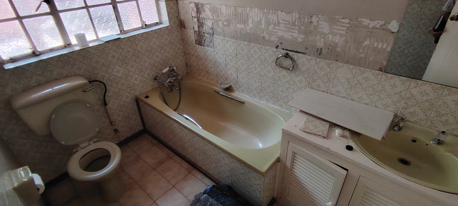 To Let 5 Bedroom Property for Rent in Flamwood North West